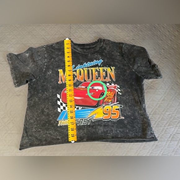 PIXAR DISNEY LIGHTNING MCQUEEN JUNIORS WOMEN CROP TOP SHIRT - Picture 6 of 6